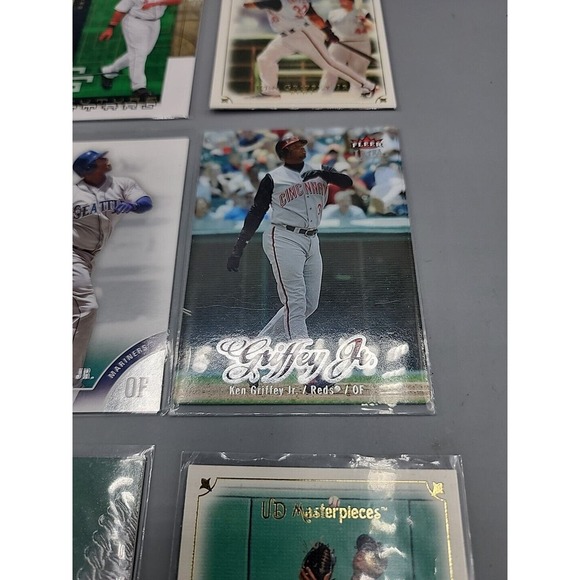 Ken Griffey Jr Lot of 9 Cards Mariners Hall of Fame Baseball Trading Cards - Picture 6 of 16
